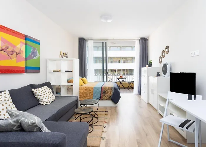 Home2book Sea View Apartament *