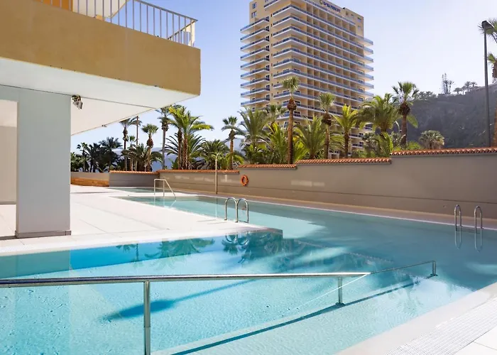 Home2book Sea View * بويرتو ذي لا كروز