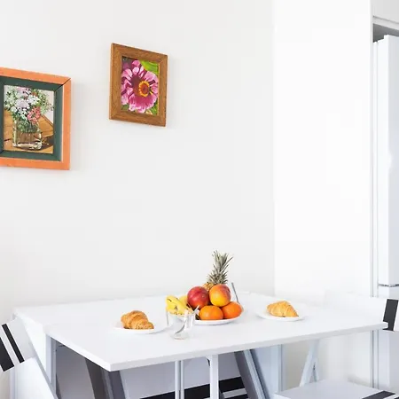 Home2book Sea View Daire *