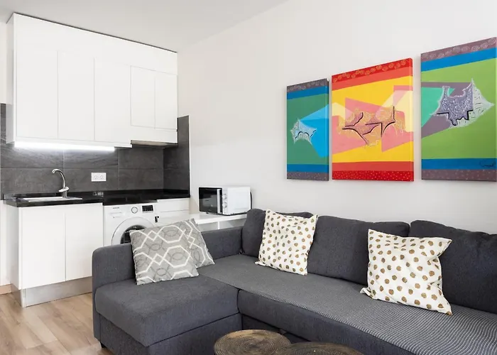 Daire Home2book Sea View *